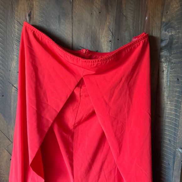 KILLER strapless wide leg red jumpsuit! - Picture 2 of 4